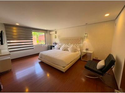 Casa de 5 alcobas en venta en El Tesoro, Medellín, 700 m² · foto 15 de 20