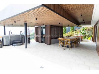 Casa de 5 alcobas en venta en Las Palmas, Medellín, 1150 m² · foto 5 de 17