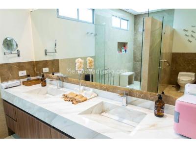 Casa de 5 alcobas en venta en Las Palmas, Medellín, 1150 m² · foto 16 de 17