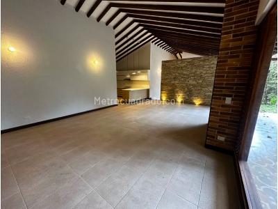 Casa de 4 alcobas en venta en Loma De Las Brujas, Envigado, 280 m² · foto 12 de 18