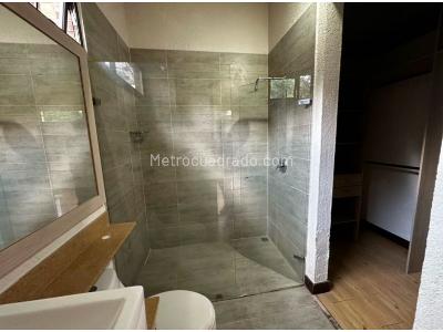 Casa de 4 alcobas en venta en Loma De Las Brujas, Envigado, 280 m² · foto 15 de 18