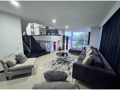 Casa de 4 alcobas en venta en Sabaneta, Sabaneta, 500 m² · foto 2 de 20