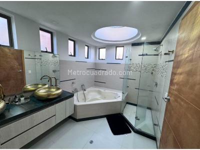 Casa de 4 alcobas en venta en Sabaneta, Sabaneta, 500 m² · foto 11 de 20