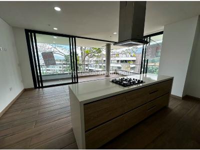 Apartamento en venta en Loma Del Escobero, Envigado · foto 3 de 18