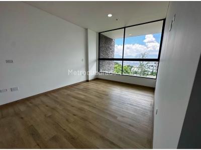 Apartamento en venta en Loma Del Escobero, Envigado · foto 5 de 18