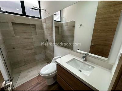 Apartamento en venta en Loma Del Escobero, Envigado · foto 17 de 18