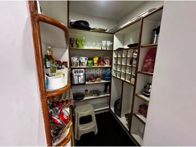 Apartamento de 5 alcobas en venta en El Poblado, Medellín, 595 m² · foto 19 de 20