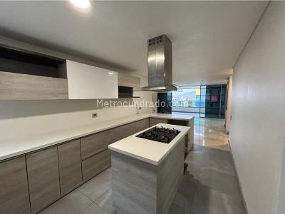 Apartamento en venta en Laureles, Medellín · foto 8 de 20