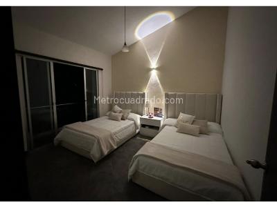 Casa de 4 alcobas en venta en Llanogrande, Rionegro, 340 m² · foto 10 de 20