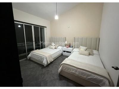 Casa de 4 alcobas en venta en Llanogrande, Rionegro, 340 m² · foto 17 de 20