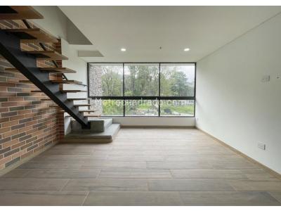 Apartamento en venta en Loma Del Escobero, Envigado · foto 4 de 18