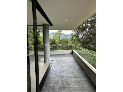 Apartamento de 4 alcobas en venta en Loma Del Escobero, Envigado, 311 m² · foto 3 de 20