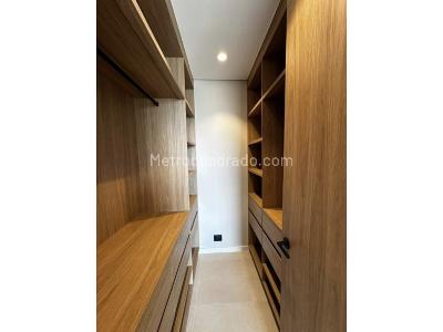 Apartamento de 4 alcobas en venta en Loma Del Escobero, Envigado, 311 m² · foto 5 de 20