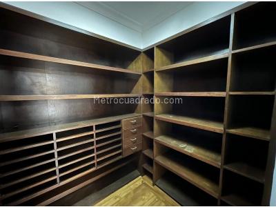 Casa de 4 alcobas en venta en El Poblado, Medellín, 1600 m² · foto 18 de 19
