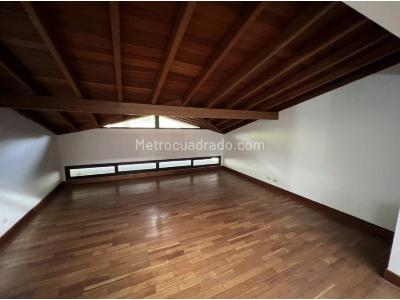 Casa de 4 alcobas en venta en El Poblado, Medellín, 1600 m² · foto 19 de 19