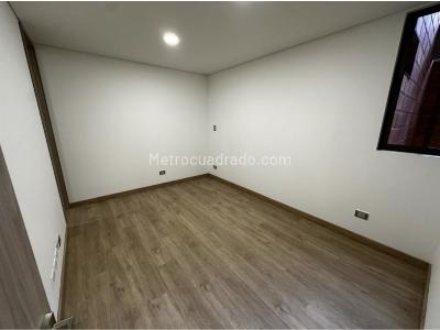 Apartamento en venta en Laureles, Medellín · foto 8 de 19
