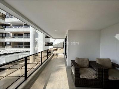 Apartamento de 4 alcobas en venta en El Poblado, Medellín, 398 m² · foto 7 de 20