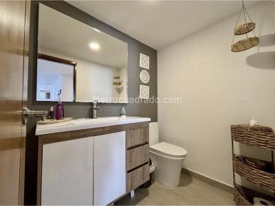 Apartamento de 4 alcobas en venta en El Poblado, Medellín, 398 m² · foto 15 de 20