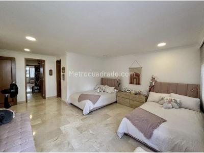 Apartamento de 4 alcobas en venta en El Poblado, Medellín, 398 m² · foto 16 de 20