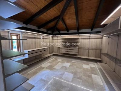Casa de 5 alcobas en venta en La Sebastiana, Envigado · foto 11 de 18