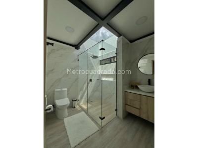 Casa de 3 alcobas en venta en Las Palmas, Medellín, 2000 m² · foto 13 de 16