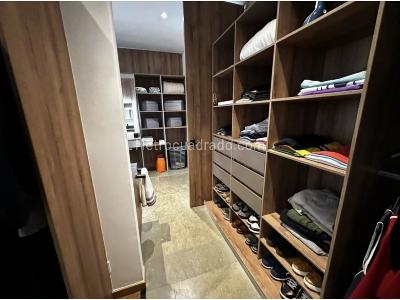 Apartamento de 3 alcobas en venta en El Poblado, Medellín, 267 m² · foto 10 de 20