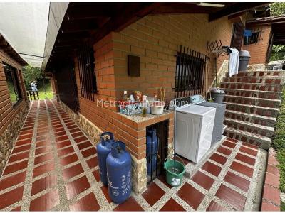 Casa de 5 alcobas en venta en Los Balsos, Medellín, 1412 m² · foto 16 de 20