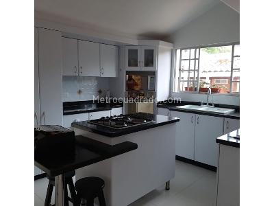 Casa en venta en Alhambra, Manizales · foto 3 de 12
