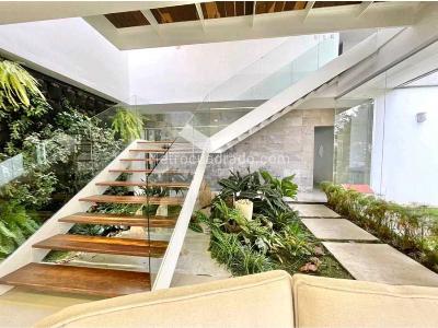 Casa de 5 alcobas en venta en Los Balsos, Medellín, 700 m² · foto 4 de 10