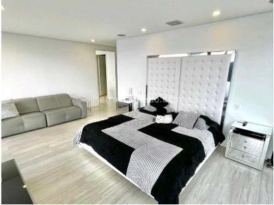 Casa de 5 alcobas en venta en Los Balsos, Medellín, 700 m² · foto 6 de 10
