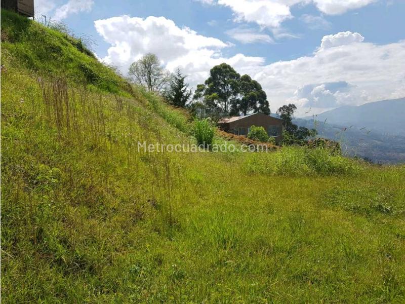 Lote en Venta, Los Balsos Poblado, Medellín - Más