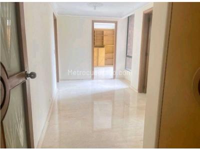 Apartamento de 4 alcobas en venta en Castilla Poblado, Medellín, 260 m² · foto 12 de 20