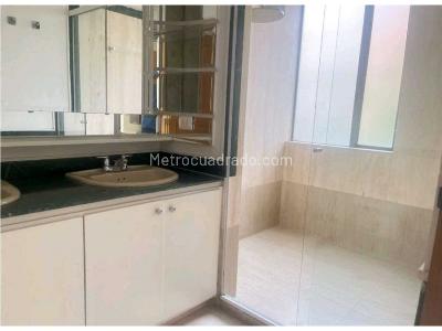 Apartamento de 4 alcobas en venta en Castilla Poblado, Medellín, 260 m² · foto 15 de 20