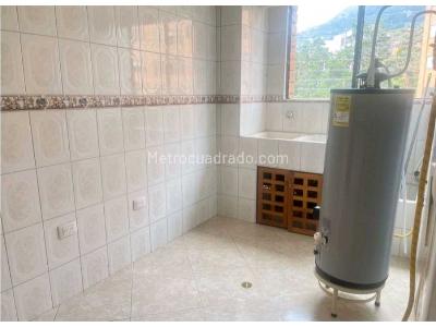 Apartamento de 4 alcobas en venta en Castilla Poblado, Medellín, 260 m² · foto 19 de 20