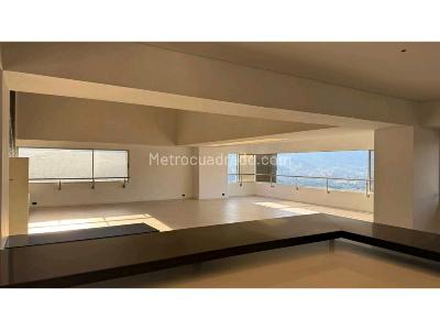 Apartamento en venta en San Lucas Poblado, Medellín · foto 2 de 20
