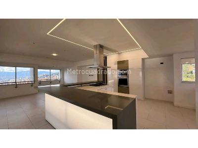 Apartamento en venta en San Lucas Poblado, Medellín · foto 4 de 20