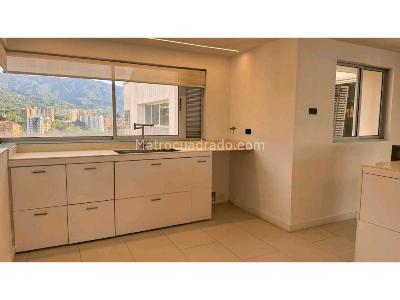 Apartamento en venta en San Lucas Poblado, Medellín · foto 19 de 20