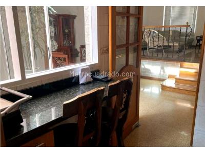 Casa de 4 alcobas en venta en El Poblado, Medellín, 216 m² · foto 6 de 20