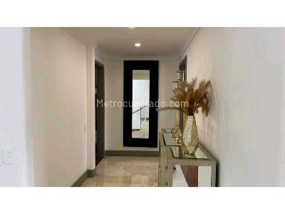 Casa de 3 alcobas en venta en El Poblado, Medellín, 480 m² · foto 5 de 20