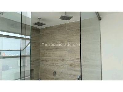 Casa de 3 alcobas en venta en El Poblado, Medellín, 480 m² · foto 16 de 20