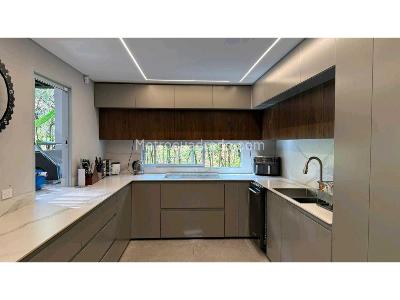 Casa de 5 alcobas en venta en Loma Del Escobero, Envigado, 450 m² · foto 3 de 20