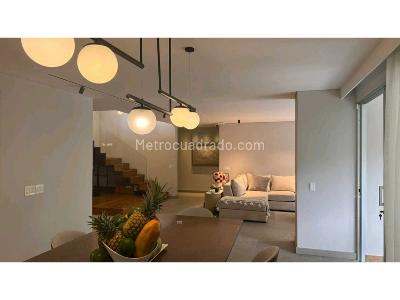 Casa de 5 alcobas en venta en Loma Del Escobero, Envigado, 450 m² · foto 14 de 20
