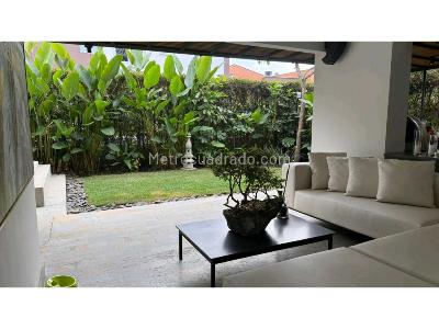 Casa de 5 alcobas en venta en Loma Del Escobero, Envigado, 450 m² · foto 17 de 20