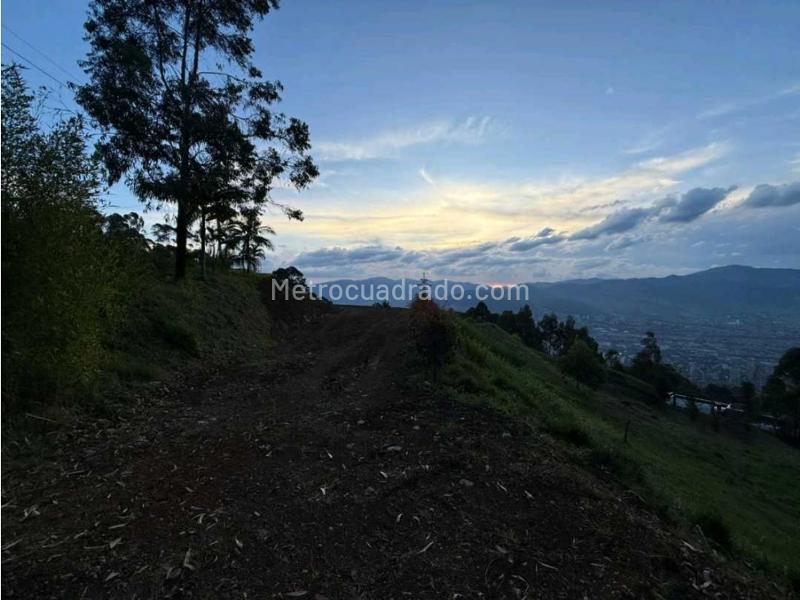Lote en Venta, Alto De Palmas, Medellín - Más