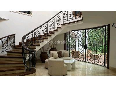 Casa de 4 alcobas en venta en Loma Del Escobero, Envigado, 1700 m² · foto 20 de 20