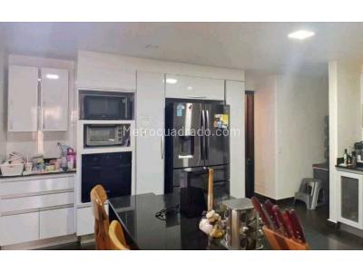 Casa de 5 alcobas en venta en Las Palmas, Medellín, 1584 m² · foto 7 de 13