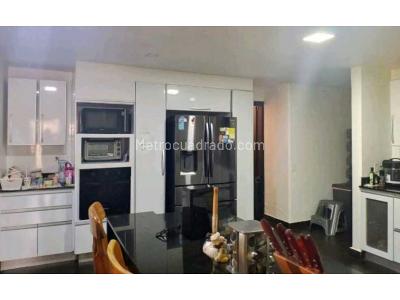 Casa de 5 alcobas en venta en Las Palmas, Medellín, 1584 m² · foto 9 de 13