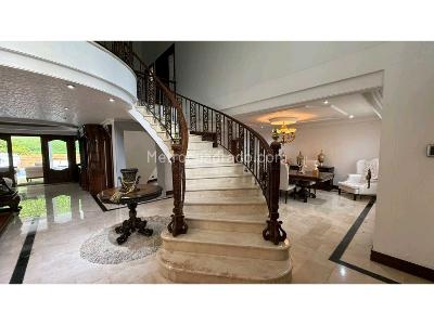Casa de 5 alcobas en venta en Los Balsos, Medellín, 800 m² · foto 19 de 20