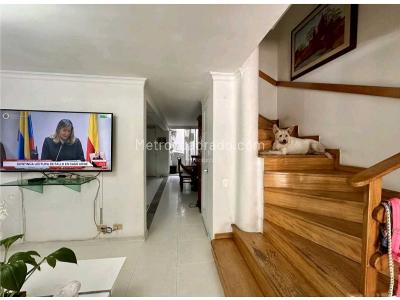 Casa en venta en Las Antillas, Envigado · foto 3 de 13