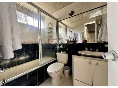 Casa en venta en Las Antillas, Envigado · foto 9 de 13